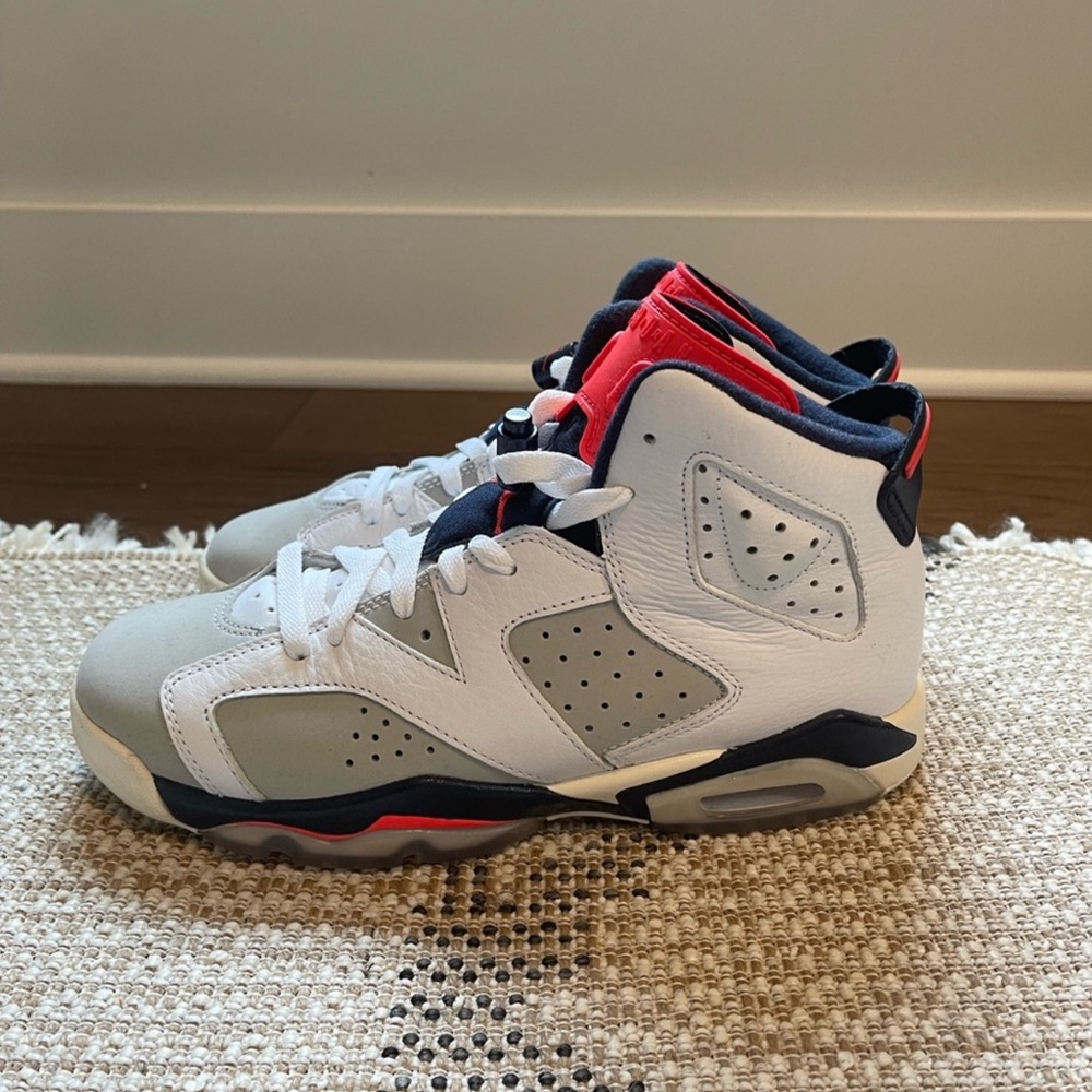 - Air Jordan 6 Retro 'Tinker